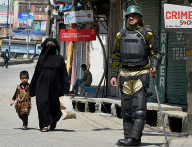 srinagar-protest_041616111023-580x390-580x390-zc