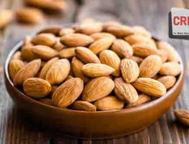 almonds-in-a-bowl-on-wooden-tablpe-max