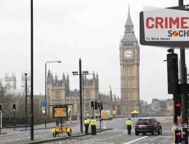 Police work at Westminster Bridge with the Houses of Parliament in background, in London, Thursday March 23, 2017. On Wednesday a knife-wielding man went on a deadly rampage, first driving a car into pedestrians on Westminster Bridge then stabbing a police officer to death before being fatally shot by police within Parliament's grounds in London. (AP Photo/Tim Ireland)