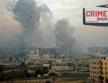 Smoke billows from the former rebel-held district of Bustan al-Qasr in Aleppo, on December 12, 2016, during an operation by Syrian government forces to retake the embattled city. 
The crucial battle for Aleppo entered its "final phase" after Syrian rebels retreated into a small pocket of their former bastion in the face of new army advances. The retreat leaves opposition fighters confined to just a handful of neighbourhoods in southeast Aleppo, the largest of them Sukkari and Mashhad.



 / AFP PHOTO / KARAM AL-MASRI