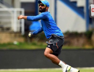 dineshkarthik2214007