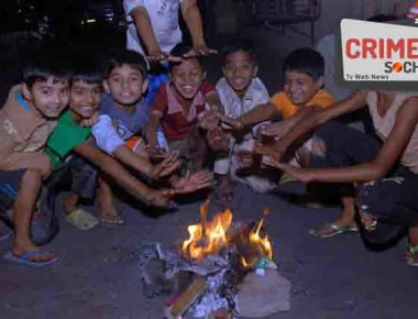 Mumbai Jan. 06 :- Childrens are enjoying winter season in Mumbai. ( pic by Ravindra Zende )