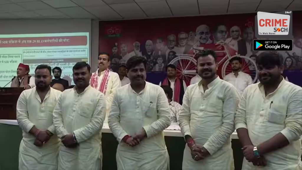 शिव, शंकर, विष्णु, कृष्ण… UP चुनाव से पहले सपा में शामिल हुए 5 ‘भगवान’